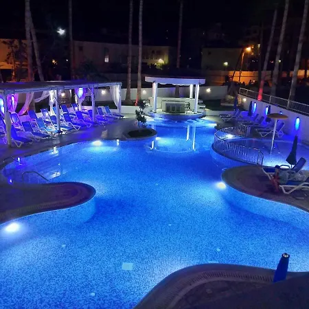 호텔 Captain Pier 3*