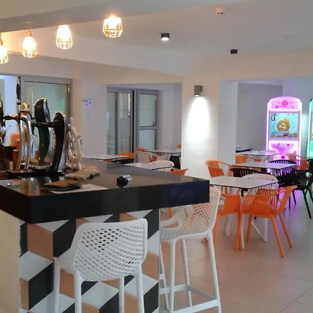 Captain Pier Hotel 3*