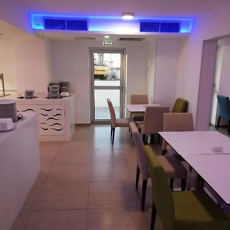 Hotel Captain Pier 3*