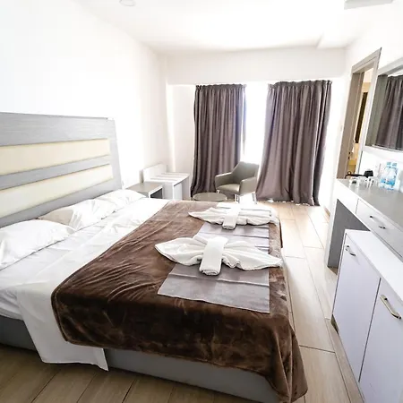 Hotel Captain Pier Protaras