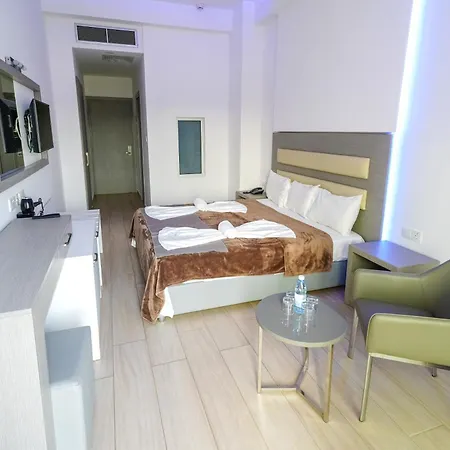 Captain Pier Hotel 3*