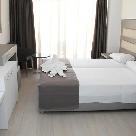 Captain Pier Hotel Protaras