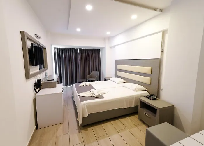 Captain Pier 3* Protarász