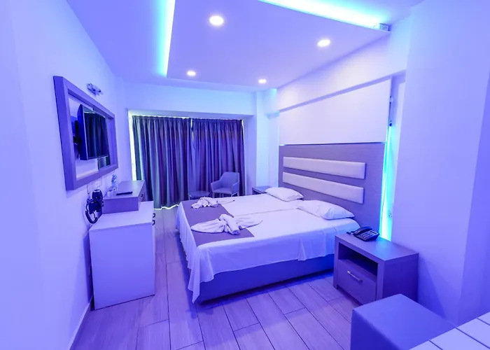 Captain Pier 3* Protarász