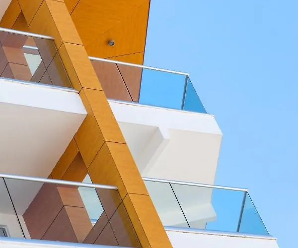 Hotell Captain Pier Protaras