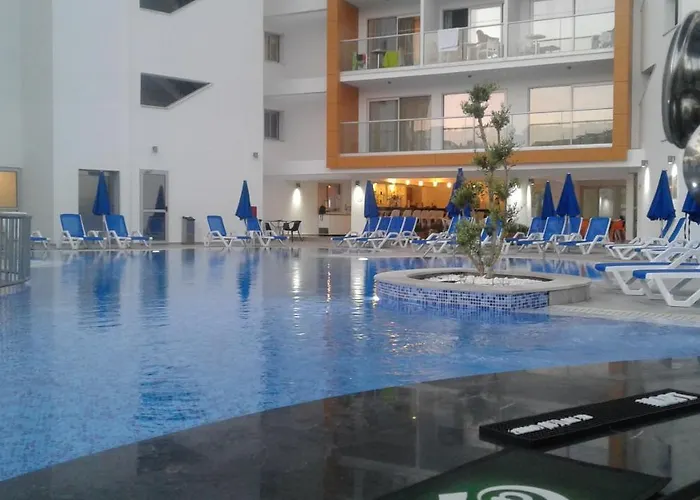 Hotell Captain Pier Protaras