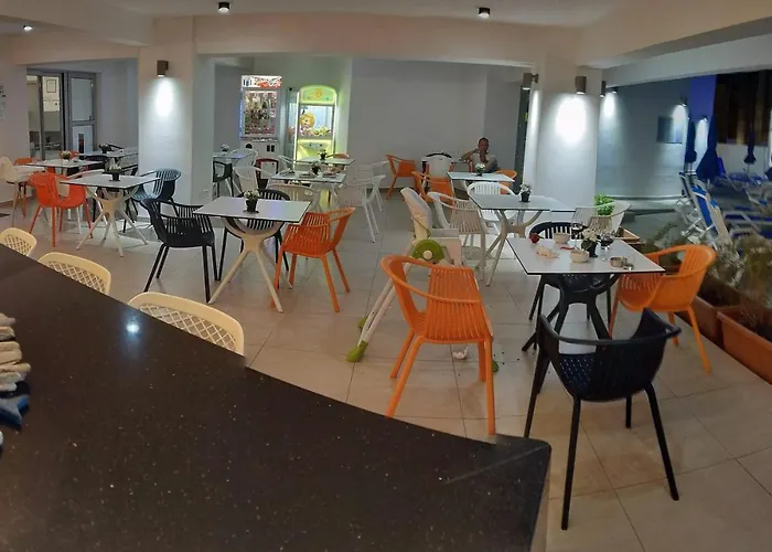 Hotell Captain Pier Protaras