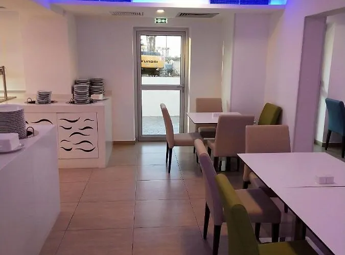 Hotell Captain Pier 3*