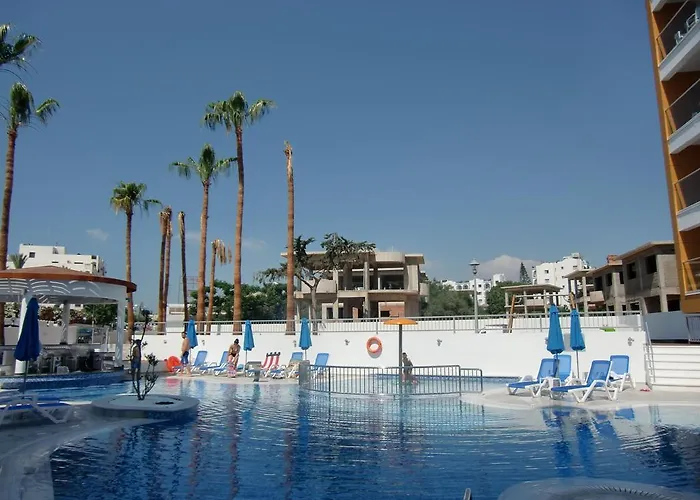 Hotell Captain Pier 3*